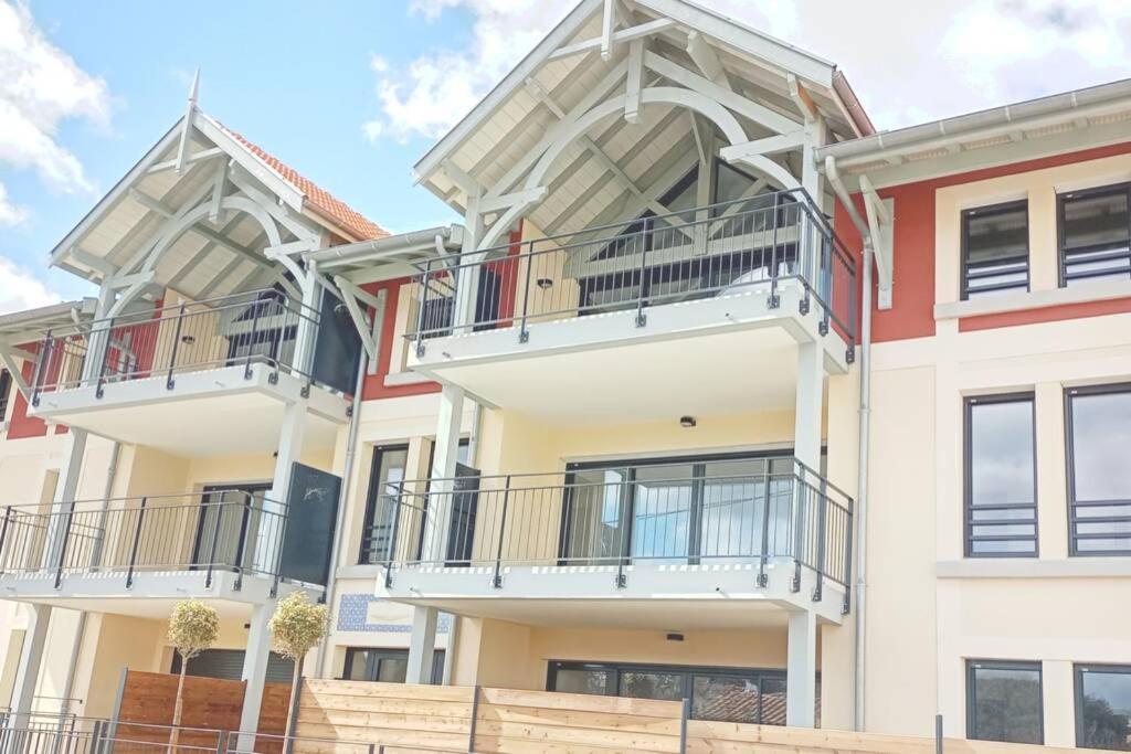 Loft Standing 100 M2 A 200 Metres De La Plage Apartman Lacanau Kültér fotó